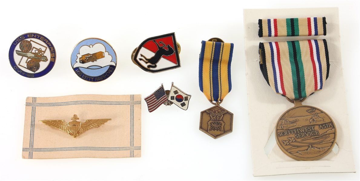 U.S. MILITARY PINS AND MEDALS 