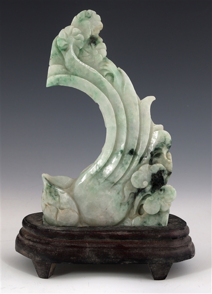 JADE SCULPTURE WITH WOOD BASE