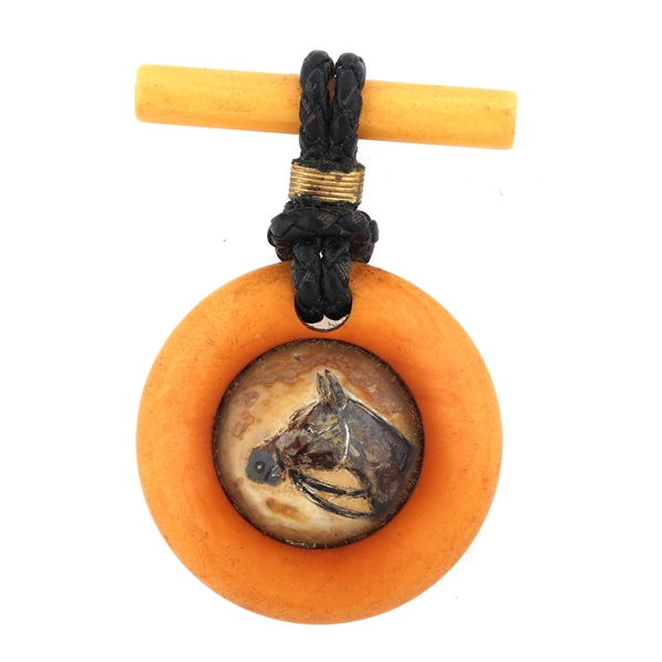 EARLY 20th C. BAKELITE INTAGLIO EQUESTRIAN BROOCH PIN