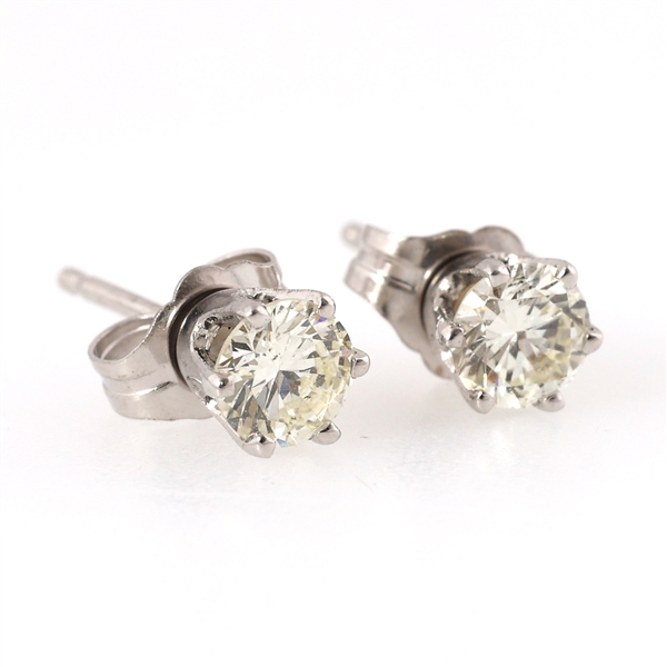 14K WHITE GOLD DIAMOND STUD EARRINGS