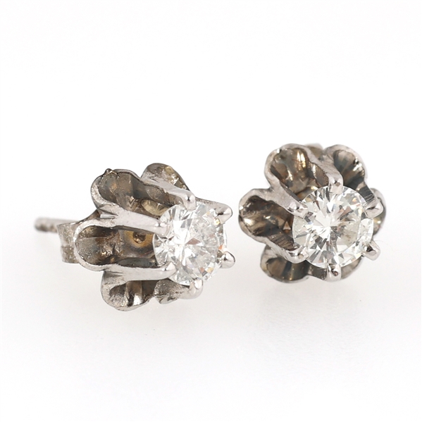 14K WHITE GOLD DIAMOND STUD EARRINGS