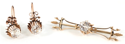 VICTORIAN 9K YELLOW GOLD BROOCH & EARRINGS