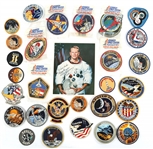 AERONAUTICAL MEMORABILIA - PATCHES & SIGNED PHOTOGRAPH