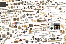TRAVEL & SOUVENIR KEYCHAINS, TOKENS, NECKLACES, PENDANTS