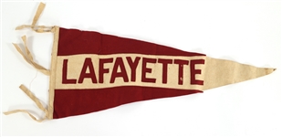 TRAVEL SOUVENIR PENNANTS 