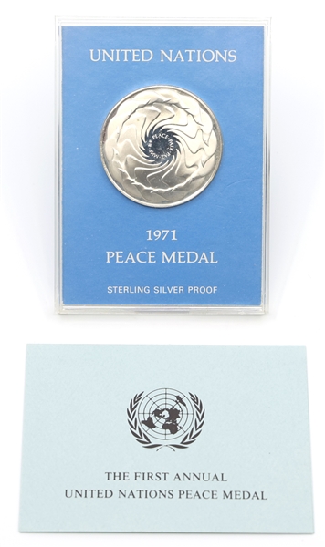 1971 FRANKLIN MINT UN PEACE STERLING SILVER MEDAL