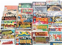 MARVEL COMIC BOOKS - LOT OF 40+