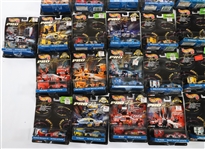 HOT WHEELS PRO-RACING PIT CREW DIE-CAST TOY CARS