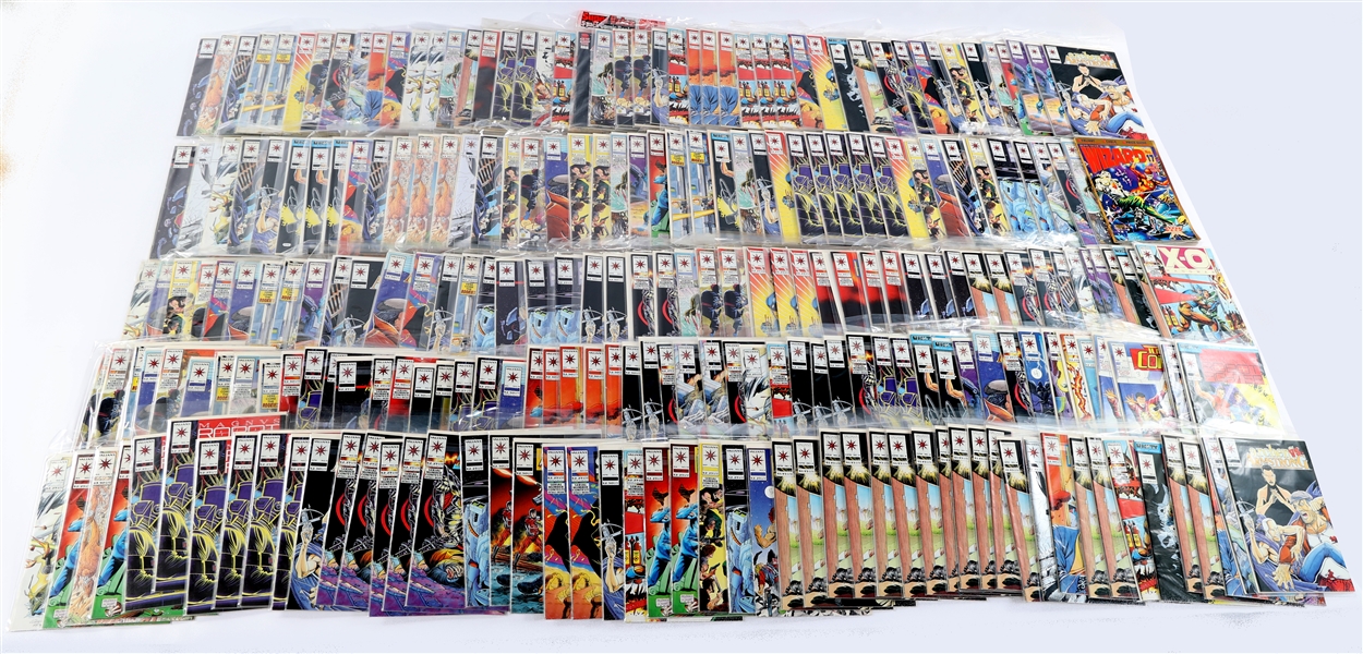 VALIANT COMIC BOOKS - LOT OF 200+