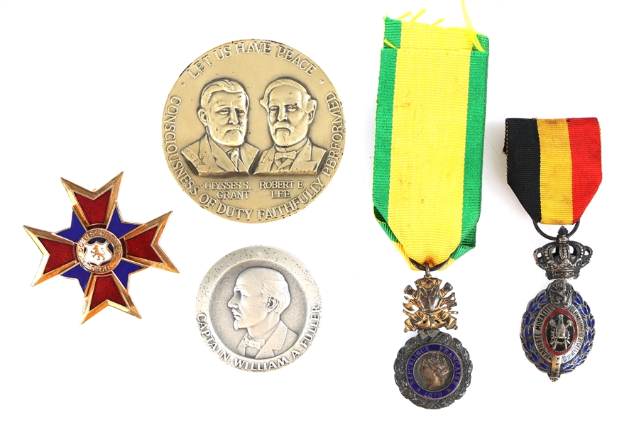 WORLD MILITARY BADGES & MEDALS