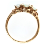 10K YELLOW GOLD OPAL FASHION RING