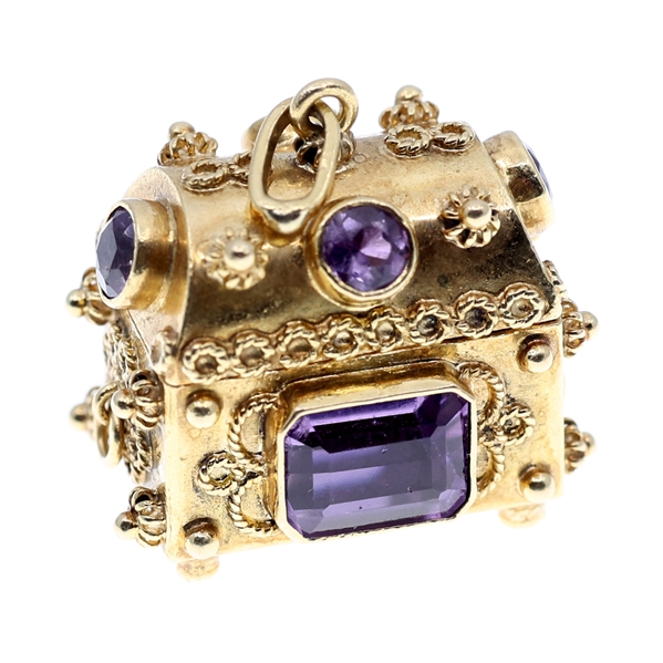 ITALIAN 18K YELLOW GOLD & AMETHYST CHEST PENDANT