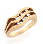 14K YELLOW GOLD WAVY DESIGN DIAMOND BAND