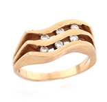 14K YELLOW GOLD WAVY DESIGN DIAMOND BAND