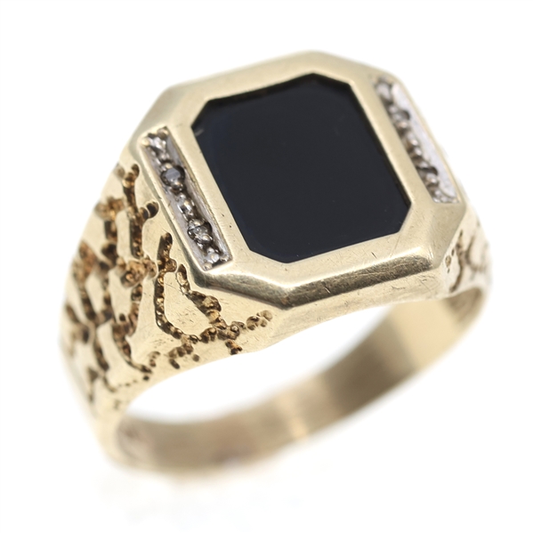 MENS 10K YELLOW GOLD ONYX FASHION RING
