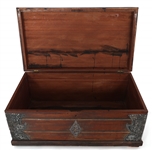 AFRICAN WOOD CHEST