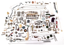 COSTUME JEWELRY BROOCHES, BRACELETS, CHARMS & TRINKETS