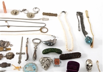 COSTUME JEWELRY BROOCHES, BRACELETS, CHARMS & TRINKETS
