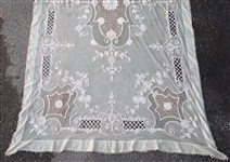EARLY 20th C. LACE TABLECLOTH