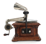 VICTOR TALKING MACHINE PHONOGRAPH WITH HORN
