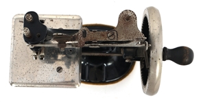 MINIATURE 20TH C. SINGER MANUAL SEWING MACHINE