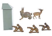 CAST IRON & METAL TOY SOLDIERS & MINIATURES