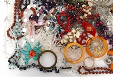 PLASTIC NECKLACES AND BRACELETS 