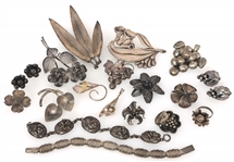 STERLING SILVER FLORAL BROOCHES, BRACELETS, RINGS 
