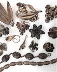 STERLING SILVER FLORAL BROOCHES, BRACELETS, RINGS 