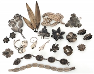 STERLING SILVER FLORAL BROOCHES, BRACELETS, RINGS 