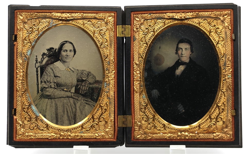 DOUBLE 1/4 PLATE AMBROTYPE IMAGE OF FAMILY