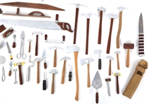 DOLLHOUSE MINIATURE WORKSHOP & GARDEN TOOLS