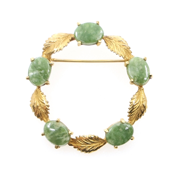 14K YELLOW GOLD & JADE WREATH BROOCH
