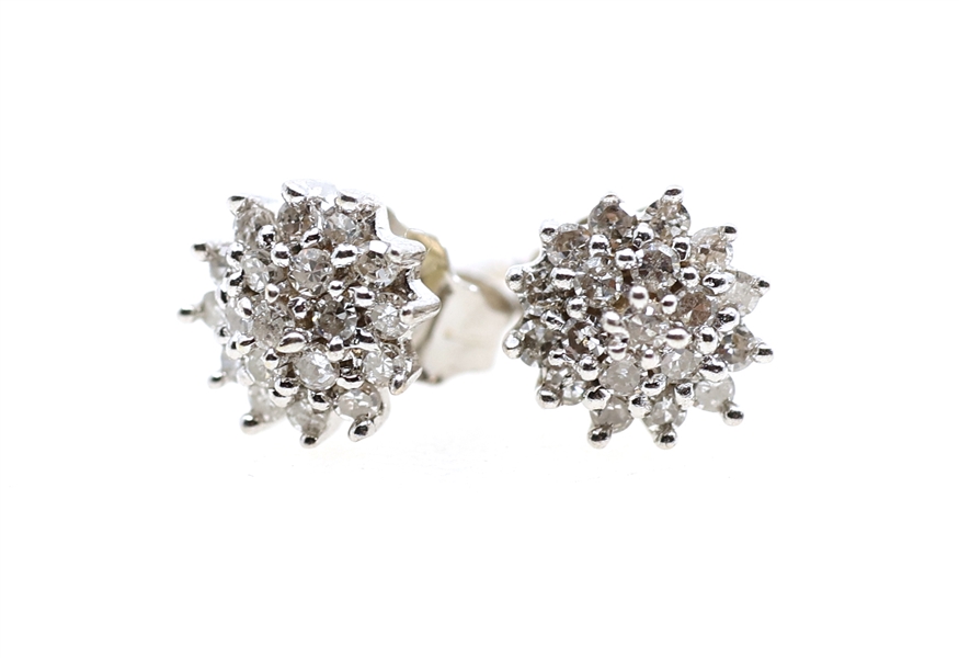 14K WHITE GOLD 0.16 CTW DIAMOND CLUSTER STUD EARRINGS