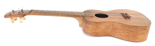EARLY '70s KAMAKA 4-STRING UKULELE MADE IN HAWAII