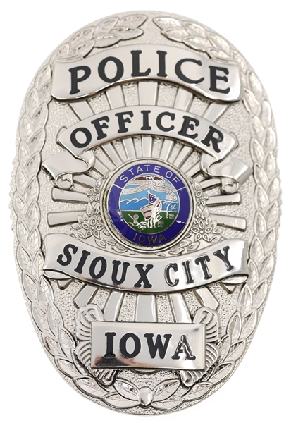 OBSOLETE SIOUX CITY IOWA POLICE OFFICER BADGE
