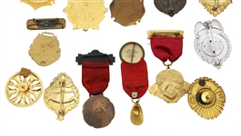 OBSOLETE FIRE DEPARTMENT BADGES 