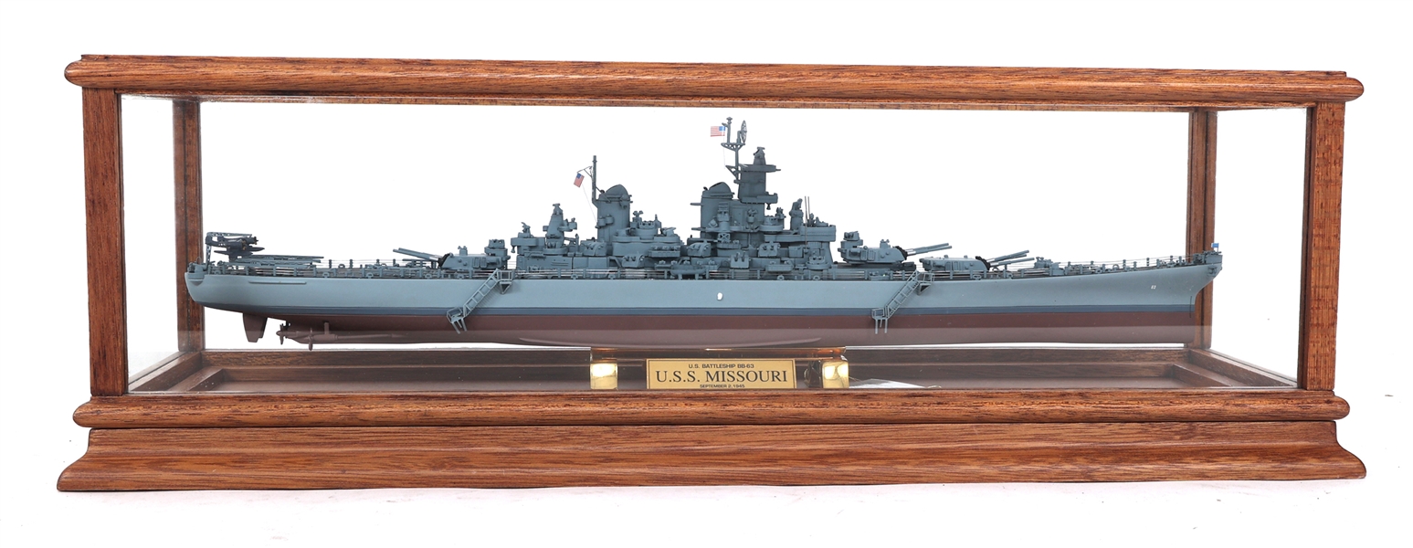 FRANKLIN MINT USS MISSOURI BB-63 BATTLESHIP MODEL 1:550