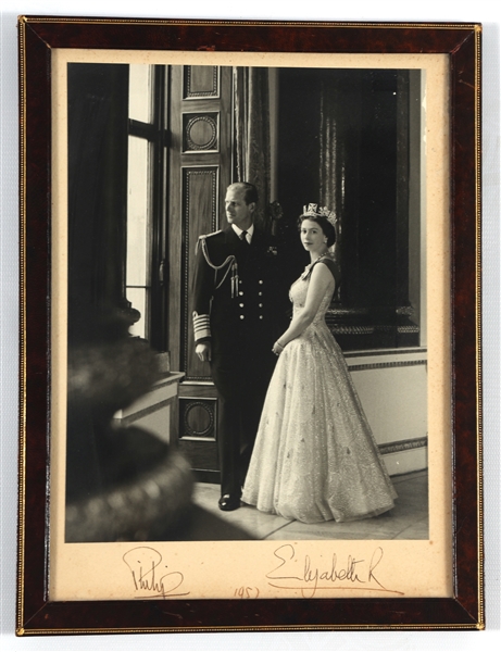 1957 QUEEN ELIZABETH II PRINCE PHILIP SIGNED PHOTO