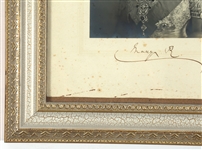 1920 QUEEN MARY OF TECK SIGNED PHOTOGRAPH