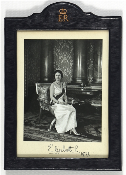 HRH QUEEN ELIZABETH II SIGNED PORTRAIT PHOTO