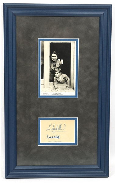 QUEEN ELIZABETH II & CHARLES III SIGNATURE PHOTO PRINT