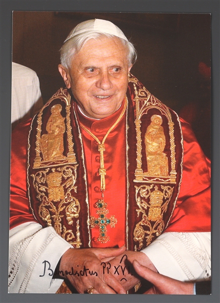 POPE BENEDICT XVI SIGNED PHOTO