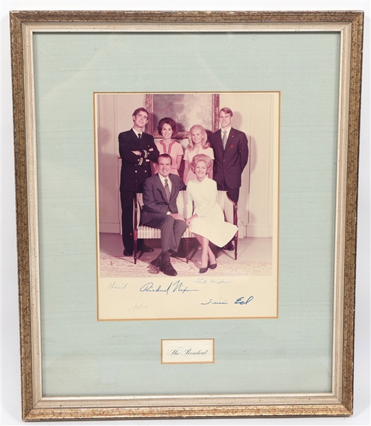 RICHARD NIXON FAMILY PORTRAIT MULTI SIGNATURE PHOTO