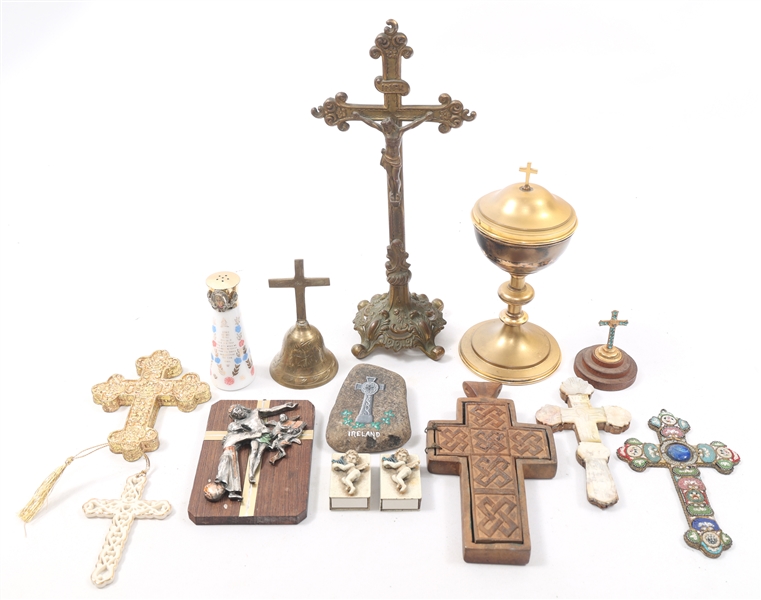 LITURGICAL ITEMS, DECORATIVE CROSSES & MEMENTOS 