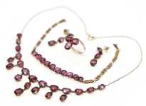 EARLY 20TH C. 9K YELLOW GOLD GARNET JEWELRY SET 