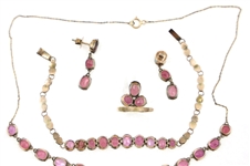 EARLY 20TH C. 9K YELLOW GOLD GARNET JEWELRY SET 