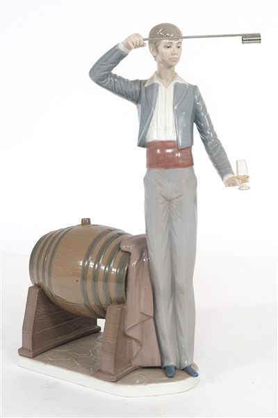 LLADRO PORCELAIN WINE TASTER 5239 FIGURINE 