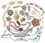20TH C. LADIES COSTUME JEWELRY - BROOCHES & MORE