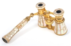 LEMAIRE FABT. PARIS MOTHER OF PEARL OPERA GLASSES